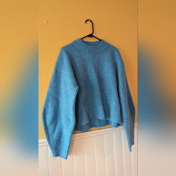 Balloon sleeved knit - Picture 2 of 3